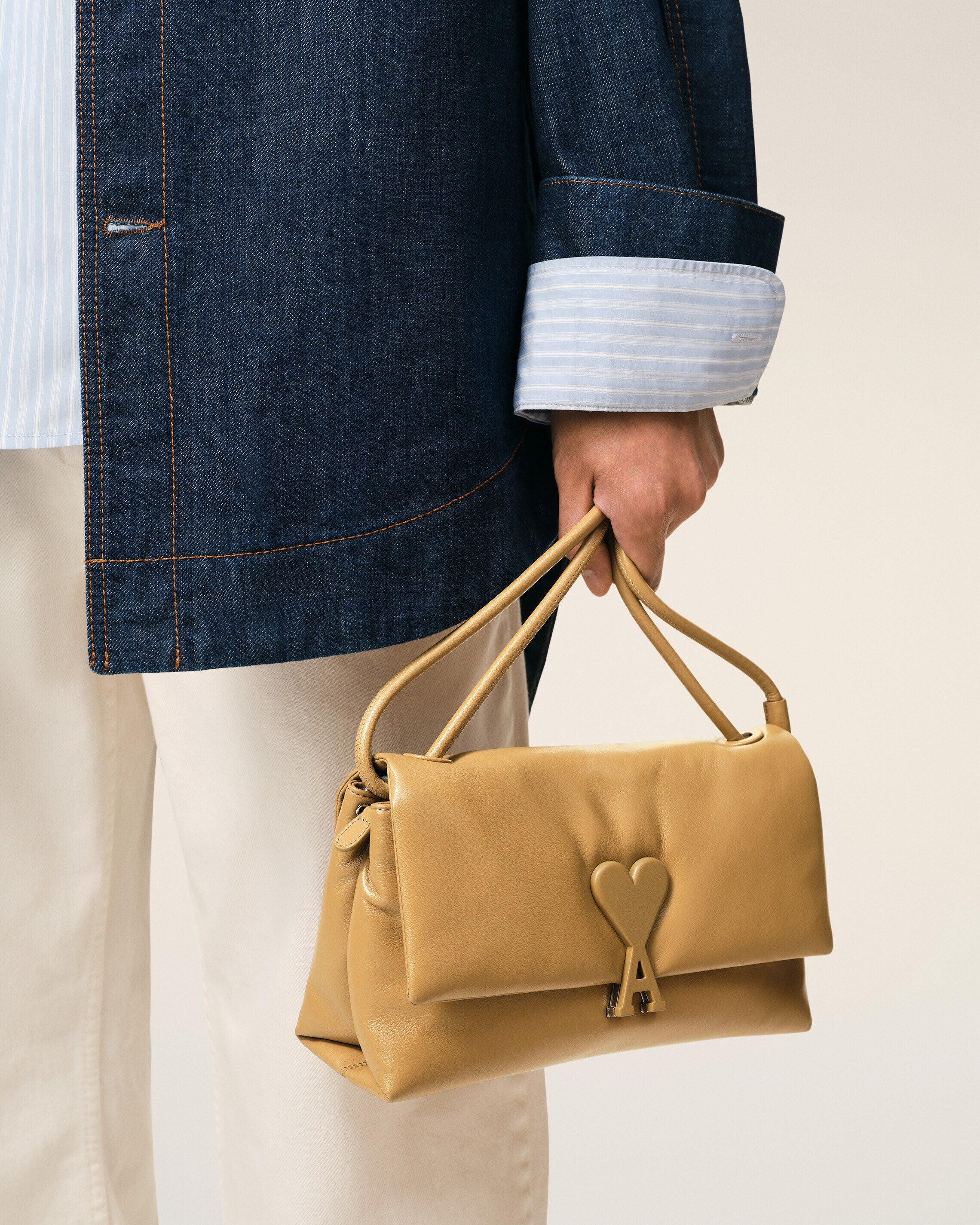 Bolso Voulez-Vous de cuero de vaca amarillo HONEY | Ami Paris